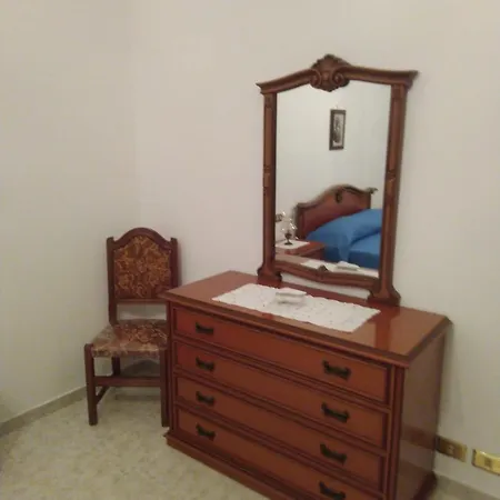 Vico Xi Lungomare Caboto , 13 P.1 I.1 Apartment